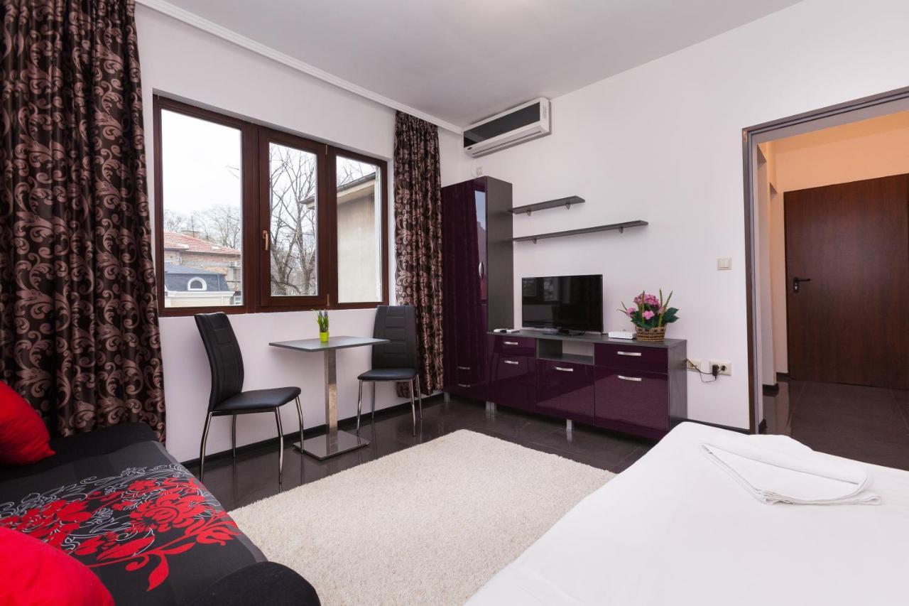 Central Beach Guest Rooms Burgas Exterior photo
