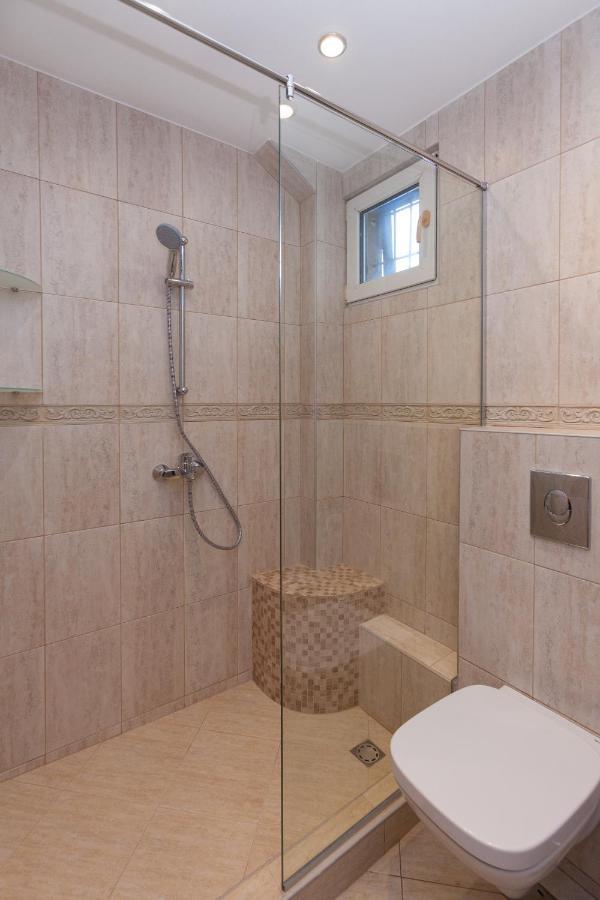 Central Beach Guest Rooms Burgas Exterior photo